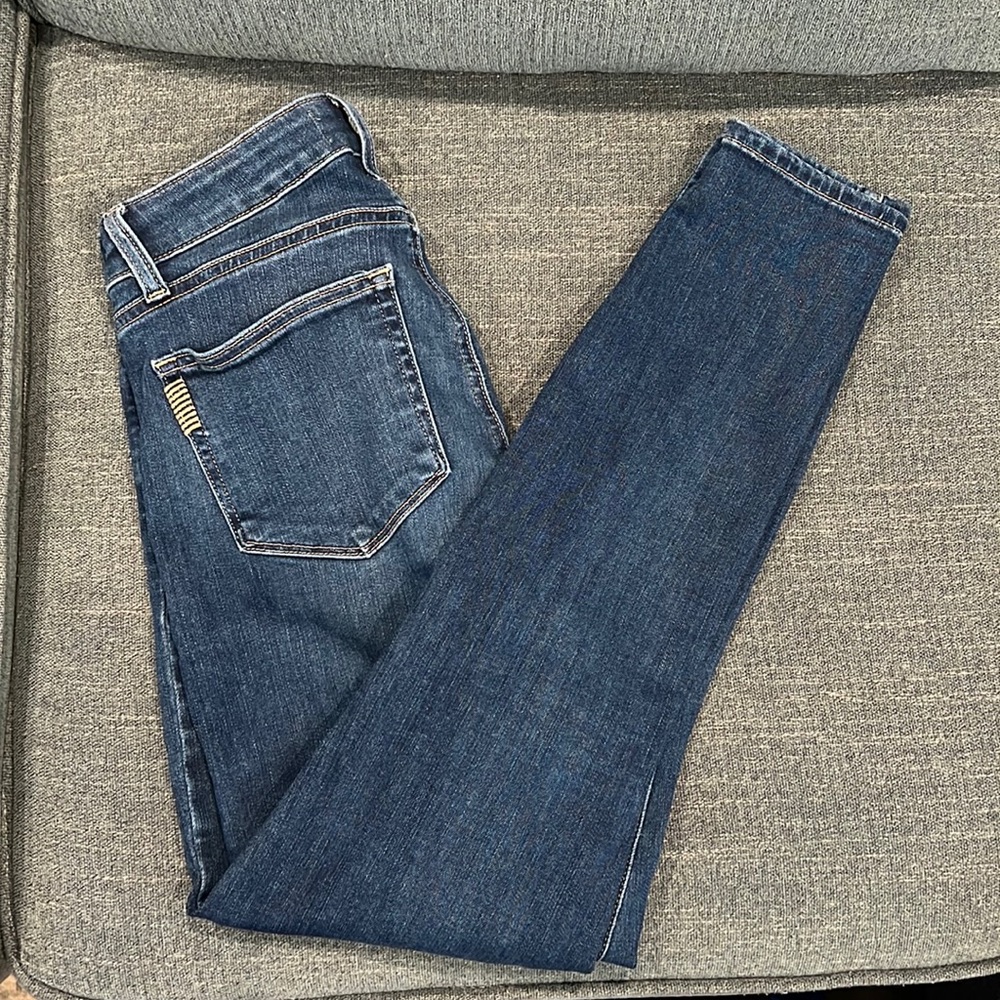 Pague jeans size 27
